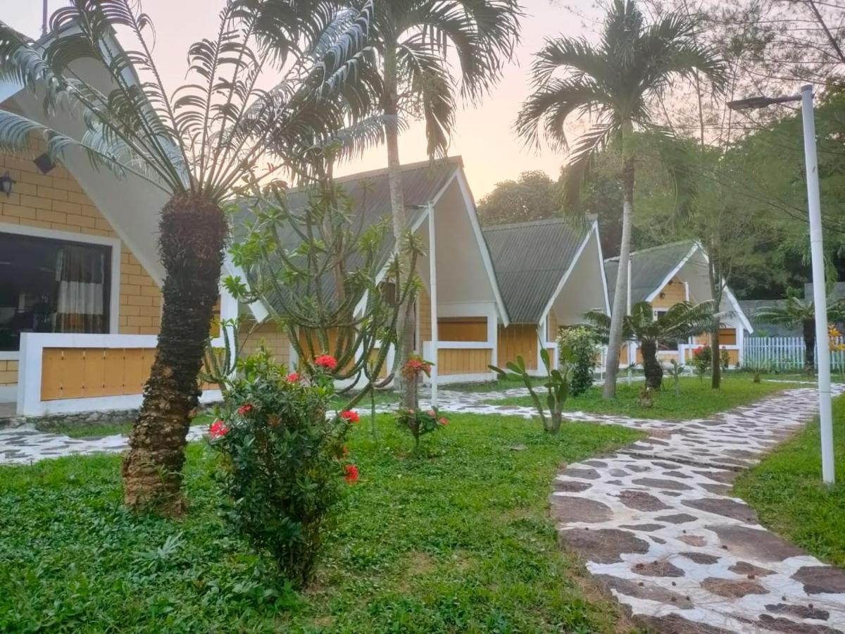 Casavelion Hotel Каримунджава Екстериор снимка